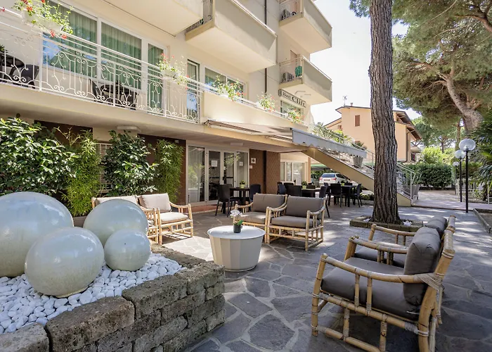 Clift 2* تّشيرفييا