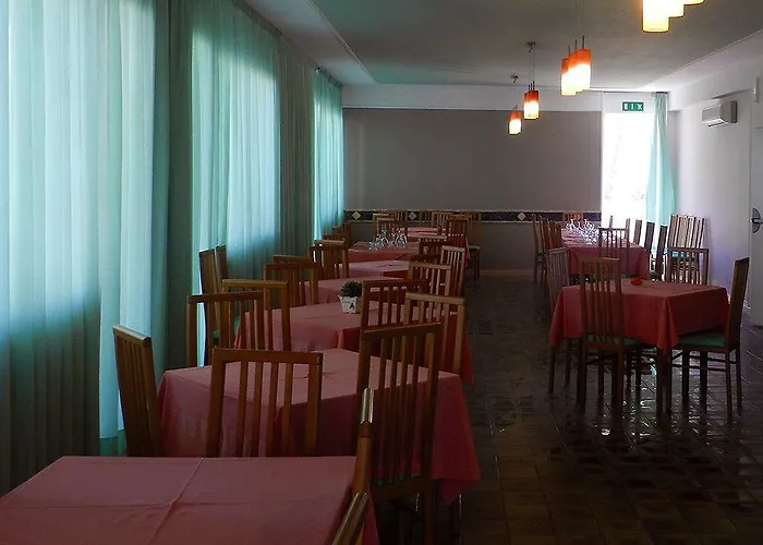 Hotel Clift 2*